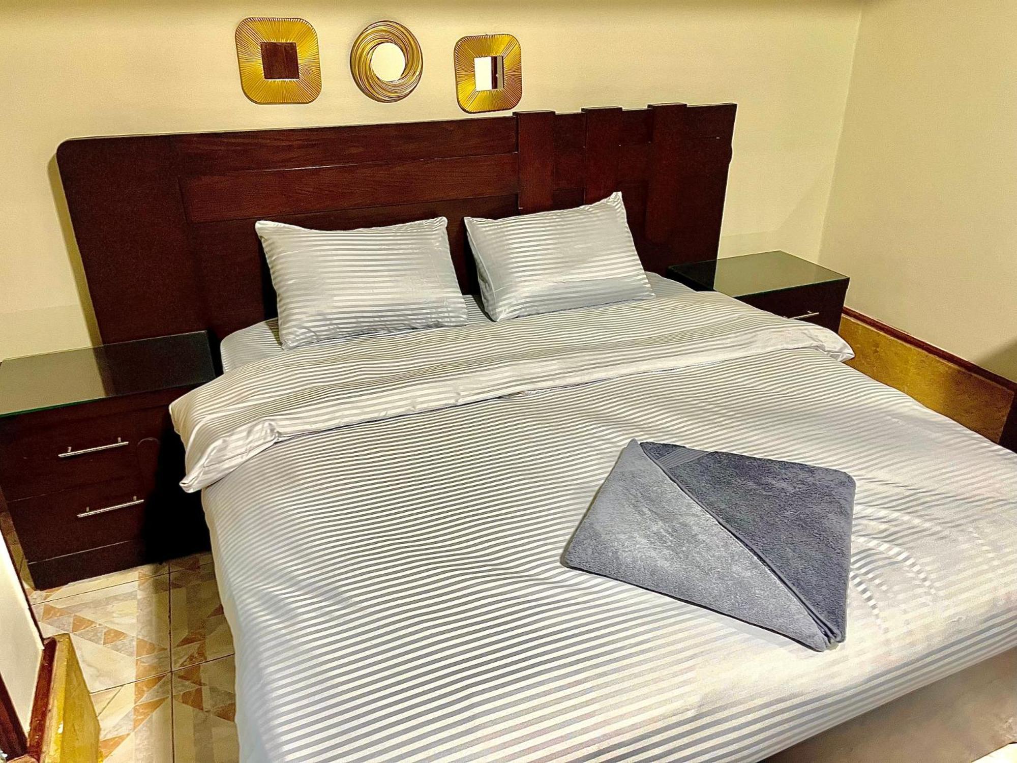 Apartmán 2 Brs Secure With Location In Degla Maadi